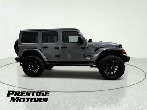 Used 2020 Jeep Wrangler Unlimited Sahara AWD/4WD image 9