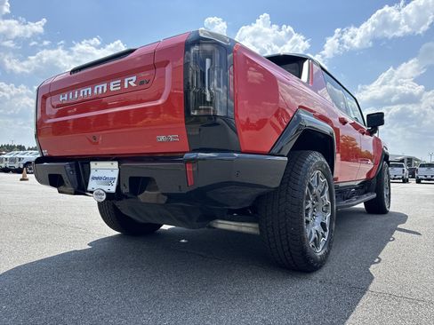 Used 2025 GMC Hummer EV 3X AWD/4WD image 10