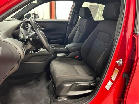 Certified 2025 Honda HR-V Sport image 15