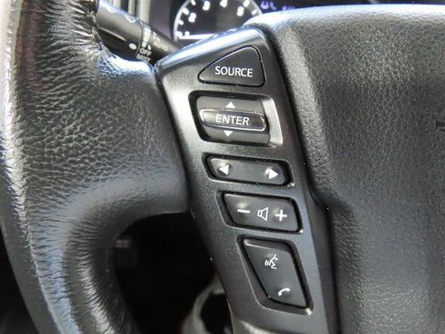 Used 2023 Nissan Titan SV w/ SV Convenience Package image 22