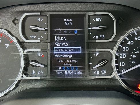 Used 2020 Toyota Tundra SR5 w/ SR5 Leather Package AWD/4WD image 12