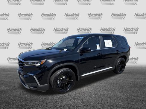 Certified 2025 Honda Pilot EX-L image 5