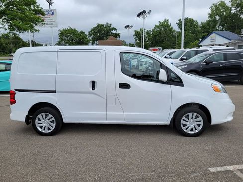 Used 2021 Nissan NV200 SV w/ Back Door Glass Package image 3