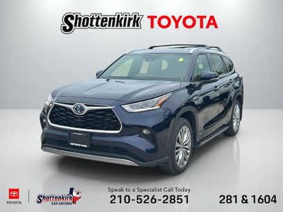 Used 2022 Toyota Highlander Platinum