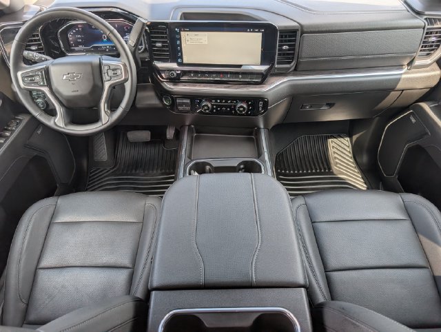 Used 2025 Chevrolet Silverado 2500 LTZ w/ LTZ Plus Package AWD/4WD image 7