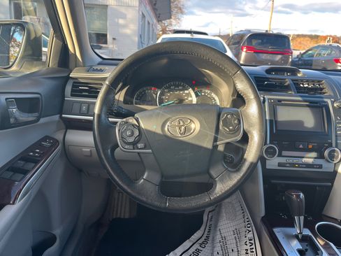 Used 2012 Toyota Camry XLE image 15