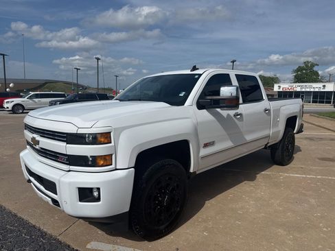Used 2018 Chevrolet Silverado 2500 LTZ w/ Custom Sport Edition AWD/4WD image 7