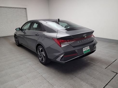 Used 2025 Hyundai Elantra SEL image 5