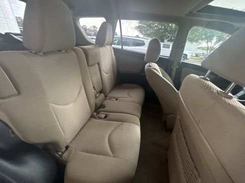 Used 2012 Toyota RAV4 FWD V6 w/ Upgrade Value Pkg image 26