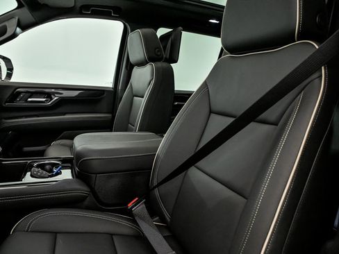 New 2026 GMC Yukon Elevation w/ Elevation Premium Package image 9