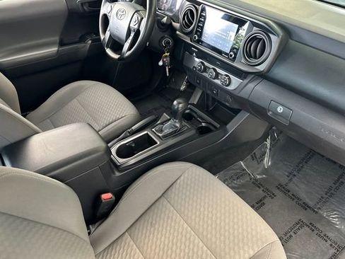 Used 2020 Toyota Tacoma SR RWD image 17