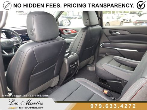 Used 2025 Chevrolet Traverse Z71 w/ Driver Confidence Package AWD/4WD image 12