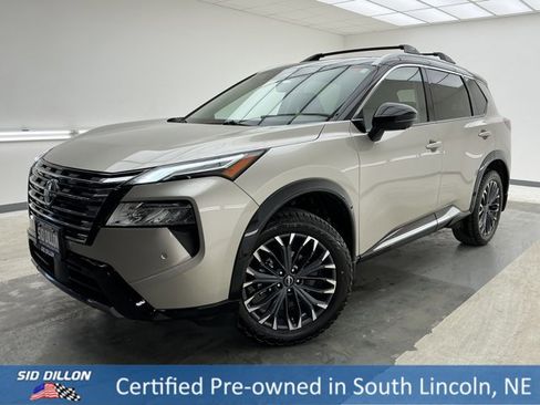 Certified 2025 Nissan Rogue Platinum w/ Platinum Premium Package image 1