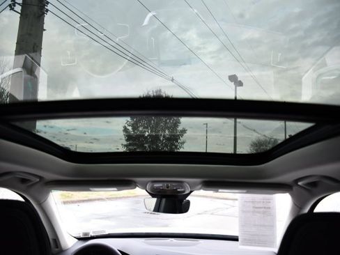 Certified 2025 Volvo XC90 B6 Plus image 20