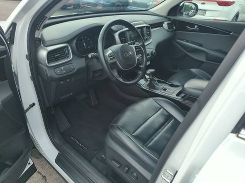 Used 2020 Kia Sorento EX AWD/4WD image 11