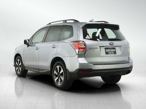 Used 2017 Subaru Forester 2.5i Limited w/ Protection Package #2 AWD/4WD image 3