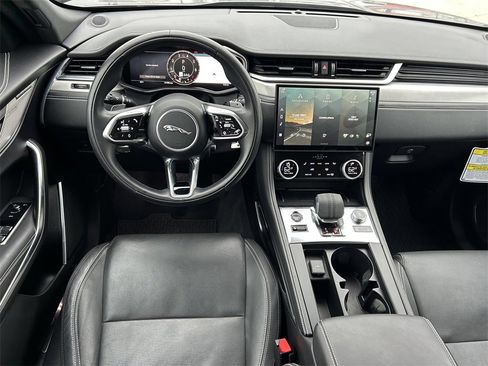 Used 2024 Jaguar F-PACE R-Dynamic S image 16