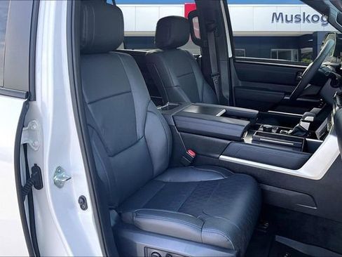 Used 2026 Toyota Sequoia Platinum image 27