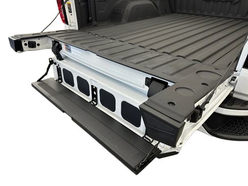 Used 2023 GMC Sierra 1500 AT4 image 29