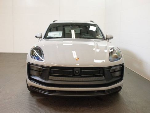 New 2026 Porsche Macan GTS image 7