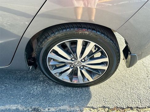 Used 2015 Honda Fit EX image 24