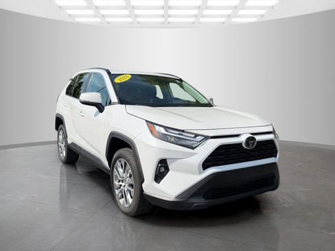 Used 2024 Toyota RAV4 XLE Premium w/ Weather Package FWD image 5