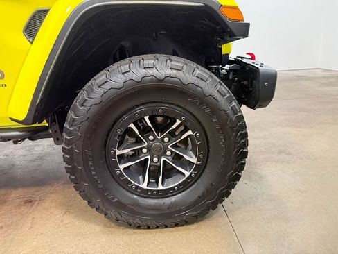 Used 2024 Jeep Wrangler Unlimited Rubicon AWD/4WD image 91