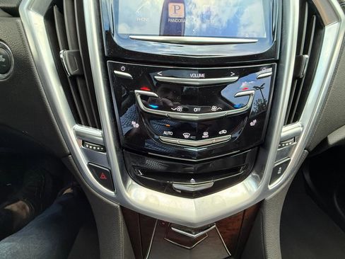 Used 2016 Cadillac SRX Luxury FWD image 22