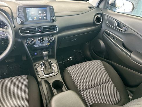 Used 2021 Hyundai Kona SE FWD image 19