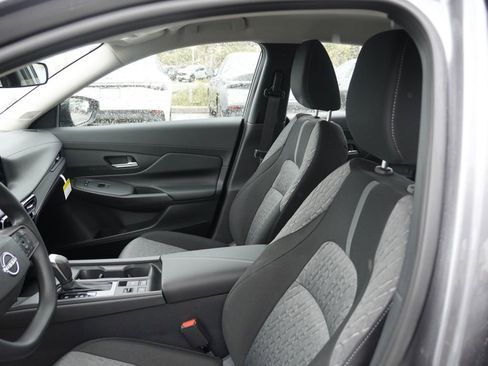 New 2026 Nissan Sentra SV FWD image 16