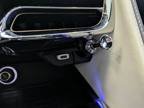 Used 2023 Bentley Flying Spur W12 image 18