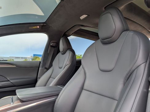Used 2024 Tesla Model X AWD/4WD image 22