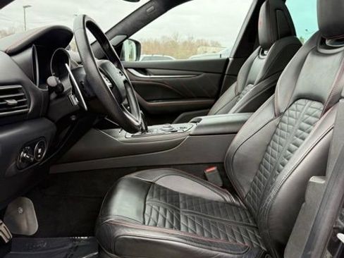 Used 2019 Maserati Levante Trofeo AWD/4WD image 16