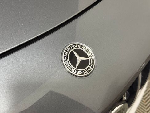 Used 2022 Mercedes-Benz SL 63 AMG 4MATIC image 11