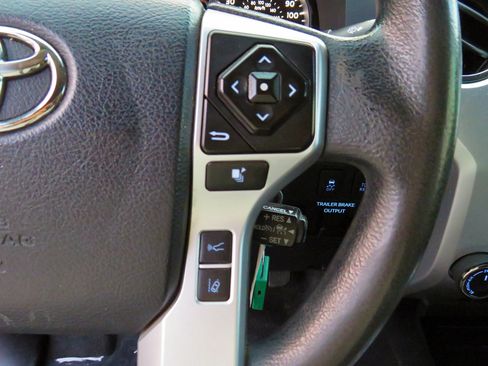 Used 2018 Toyota Tundra SR5 image 29