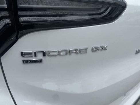 Used 2024 Buick Encore GX Avenir AWD/4WD image 11