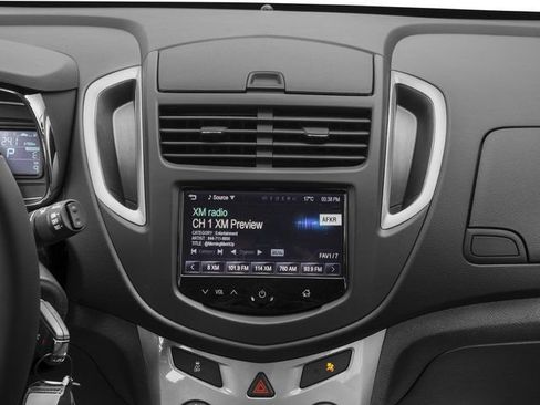 Used 2016 Chevrolet Trax LT FWD image 13
