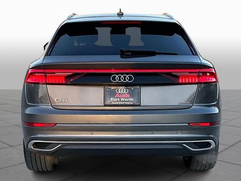 Used 2022 Audi Q8 Premium Plus image 5