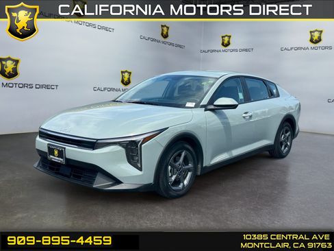 Used 2025 Kia K4 FWD image 1