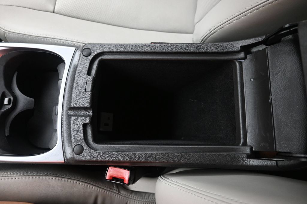 Used 2015 Cadillac SRX Performance w/ Trailering Package FWD image 19