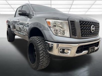 Used 2019 Nissan Titan SV