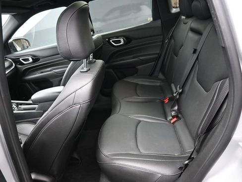 Used 2024 Jeep Compass Limited w/ High Altitude Package image 33