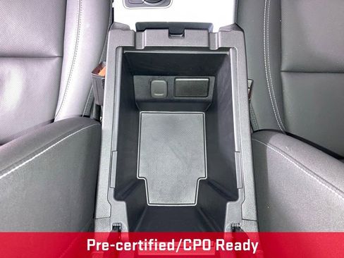 Used 2024 Chevrolet Blazer LT image 12