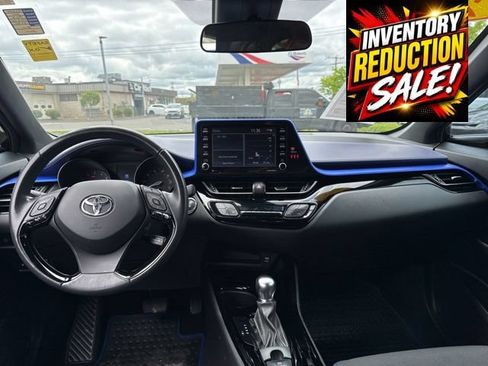 Used 2021 Toyota C-HR XLE FWD image 19