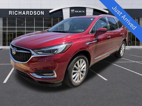 Used 2020 Buick Enclave Essence w/ Sound and Sites Package FWD image 1