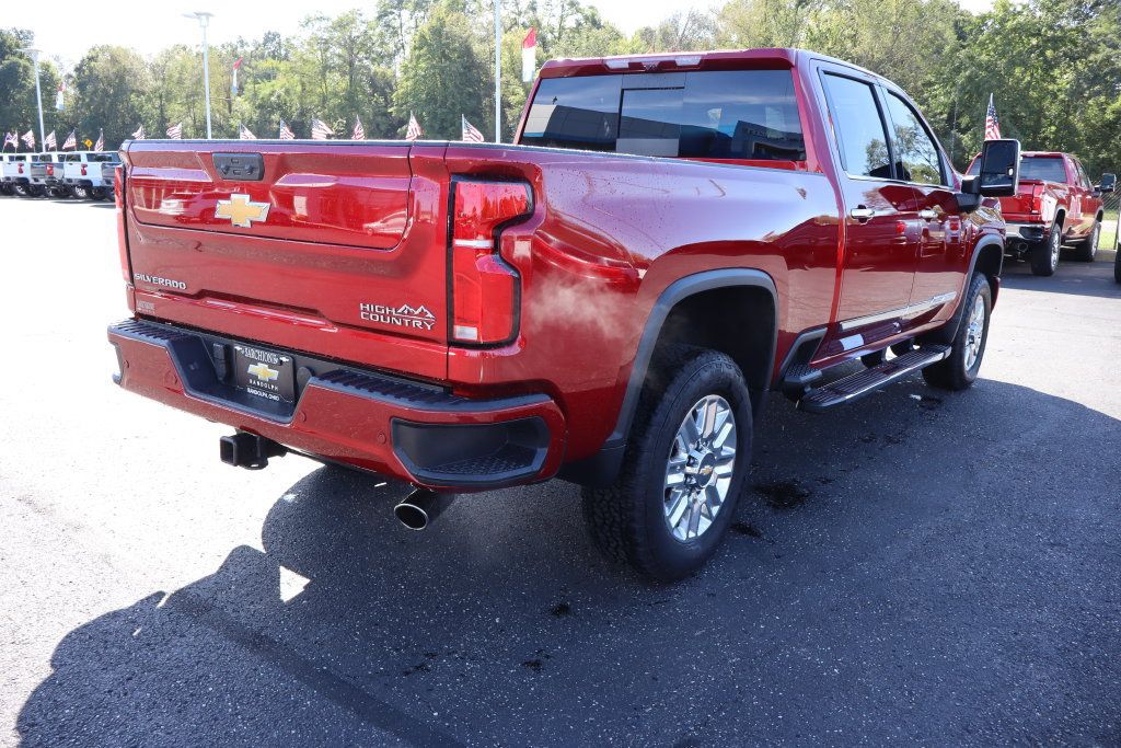 Used 2025 Chevrolet Silverado 3500 High Country w/ Technology Package AWD/4WD image 33