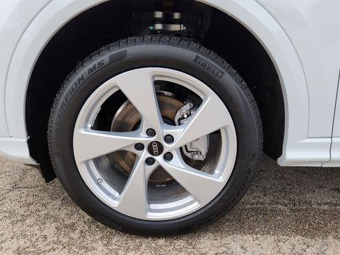 New 2025 Audi Q5 Premium Plus image 11