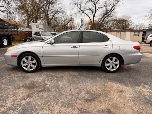 Used 2005 Lexus ES 330 image 2
