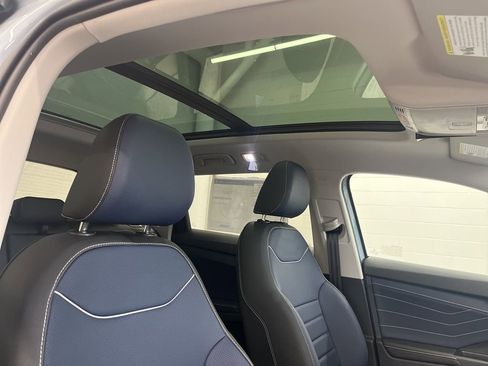 New 2026 Volkswagen Taos SEL image 41