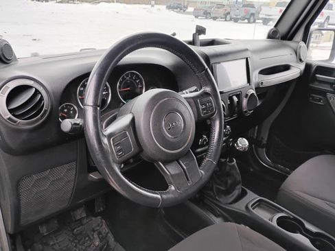 Used 2013 Jeep Wrangler Sport image 8
